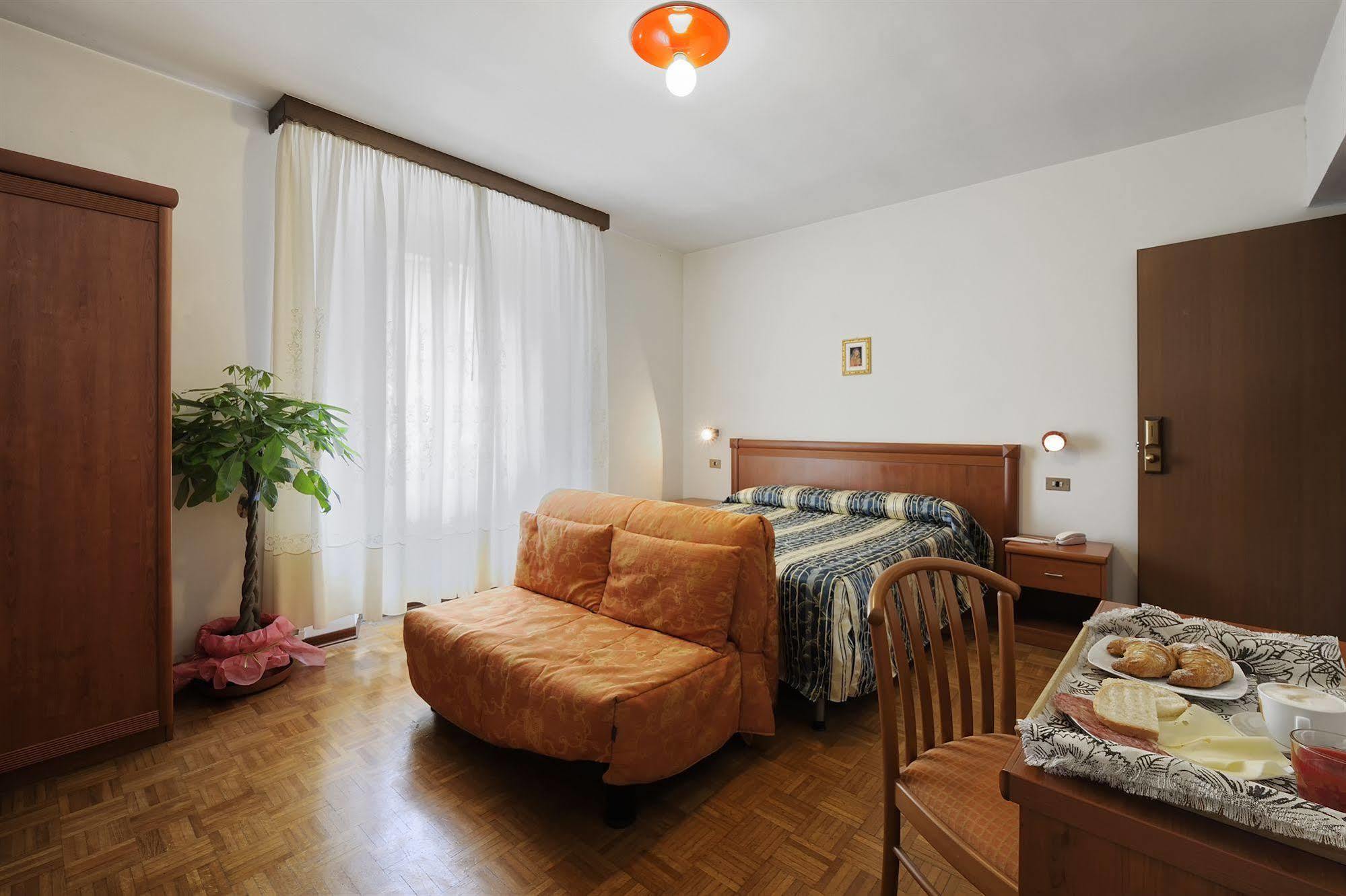 Hotel Bertusi Порретта-Терме Екстер'єр фото