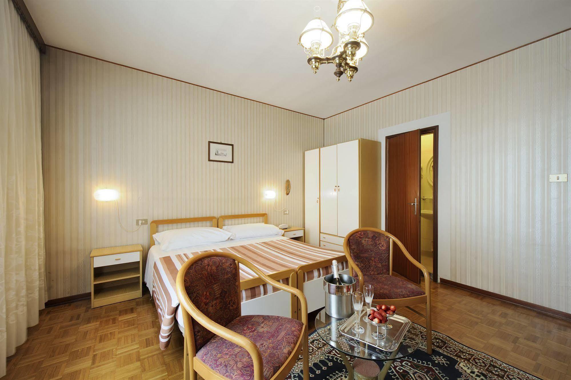 Hotel Bertusi Порретта-Терме Екстер'єр фото