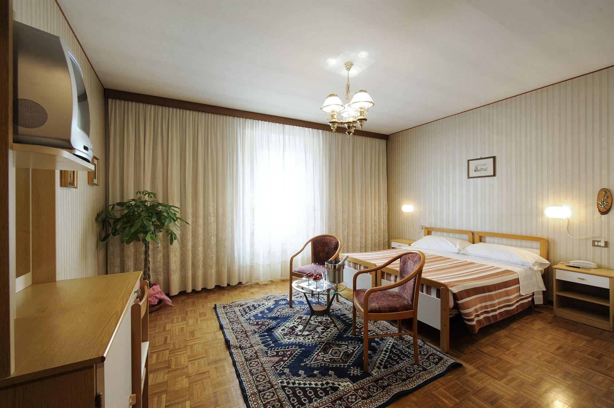 Hotel Bertusi Порретта-Терме Екстер'єр фото
