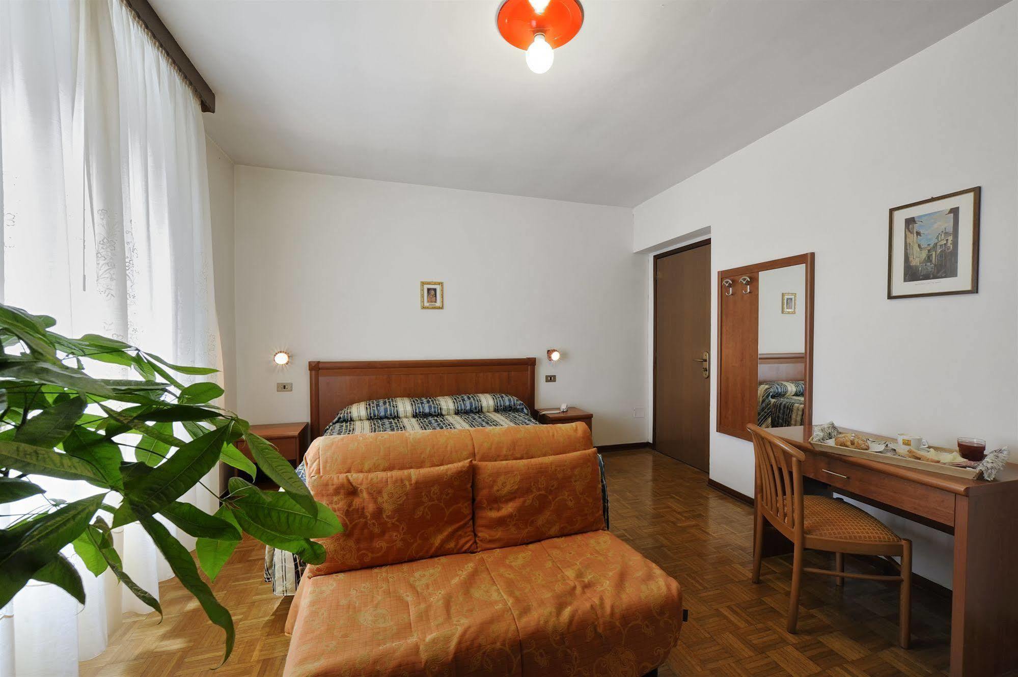 Hotel Bertusi Порретта-Терме Екстер'єр фото